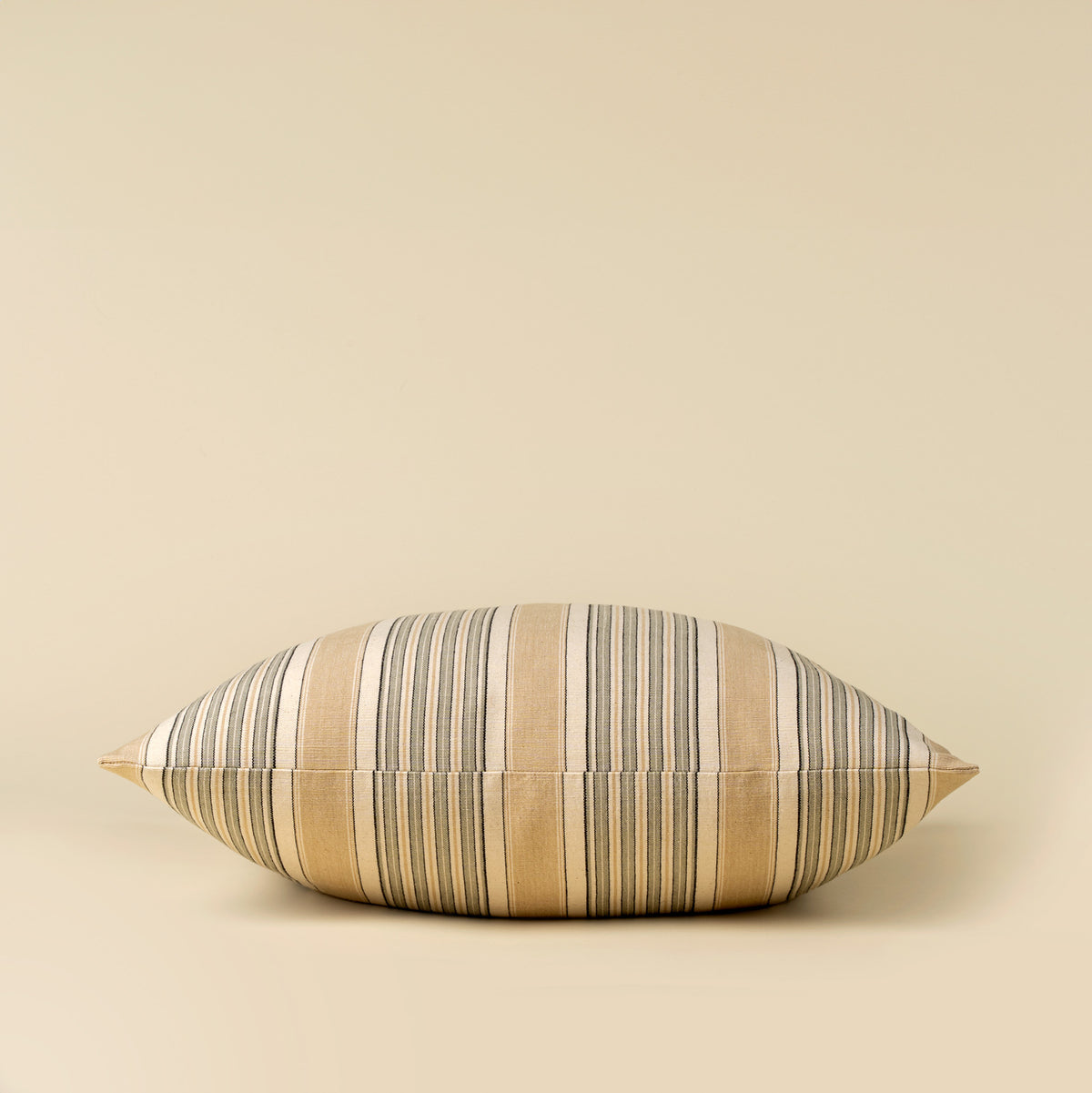 Bayview Woven Cushion, alternate view 2